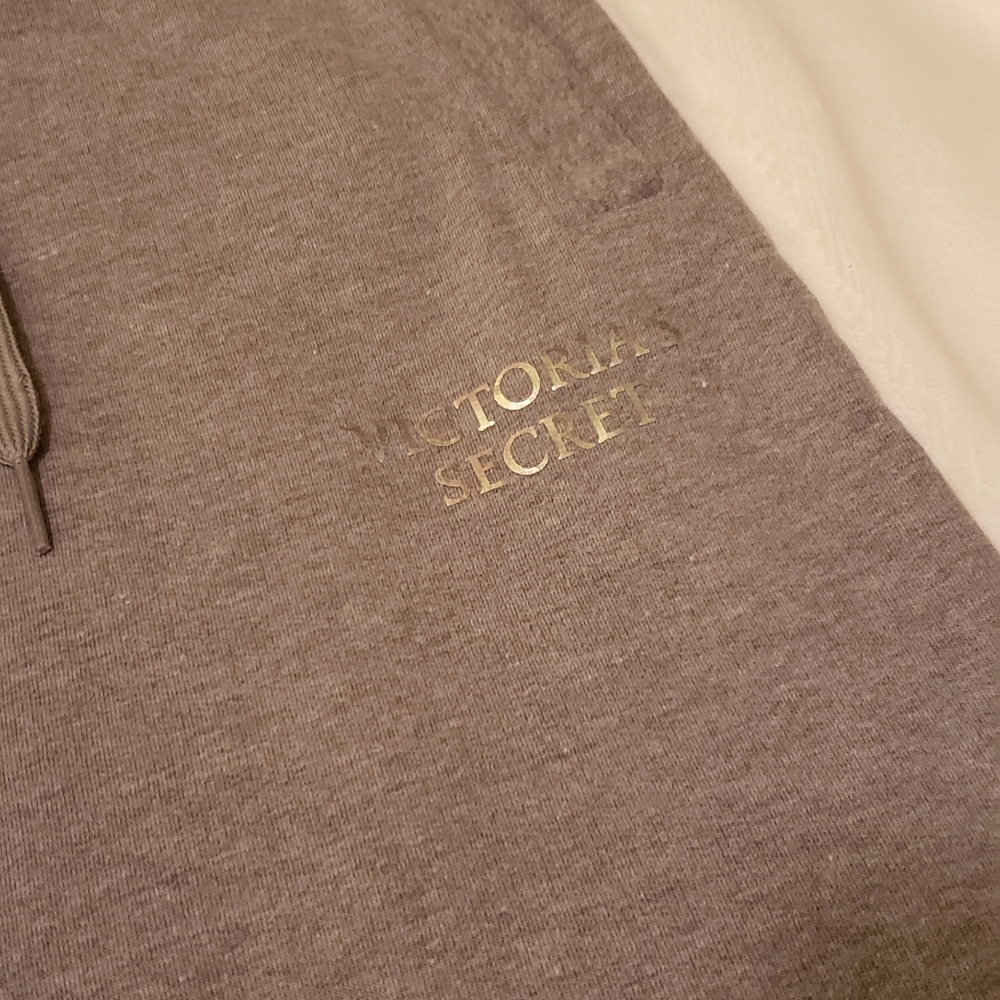 Victoria's Secret sweatpants - Picture 4 of 5